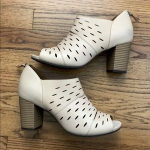 Brand New Clark’s Heels